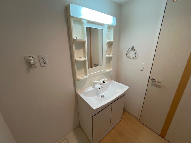 洗面設備　洗髪洗面化粧台