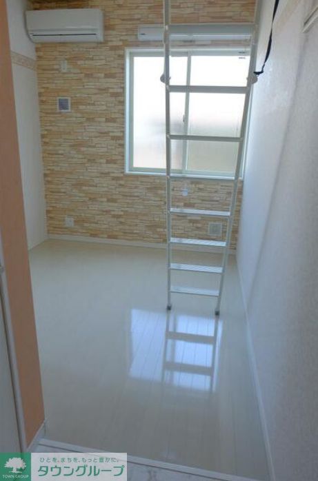 居室・リビング　玄関