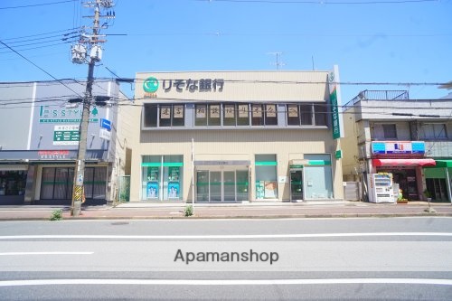 銀行　りそな銀行　西やまと支店（銀行）まで138m