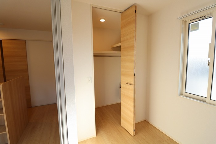 収納　ウォークインクローゼット