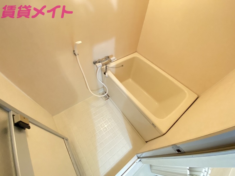 バス・シャワールーム　別部屋参考写真です。