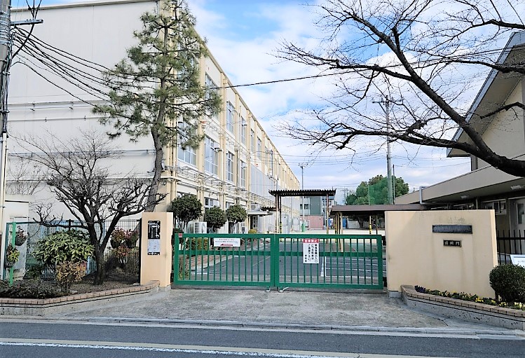 小学校　京都市立山ノ内小学校（小学校）まで292m