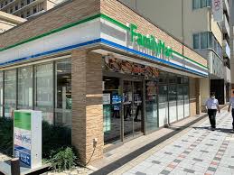 コンビニ　ファミリーマート 内本町西店（コンビニ）まで210m
