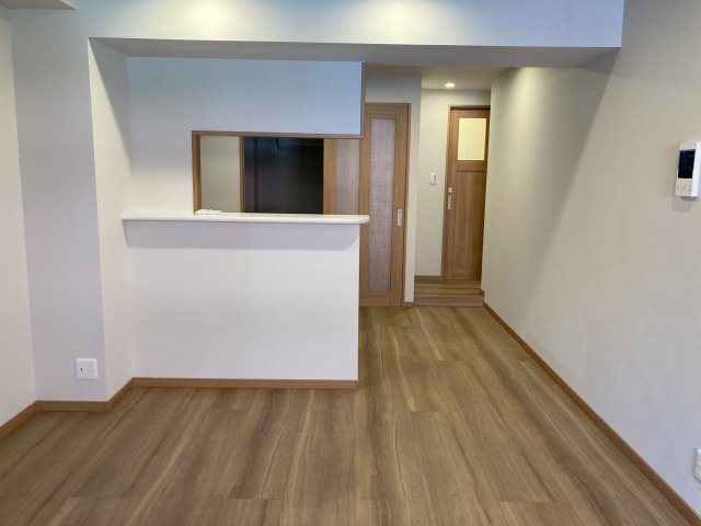 居室・リビング　サンテラス令和-KNレジデンス-