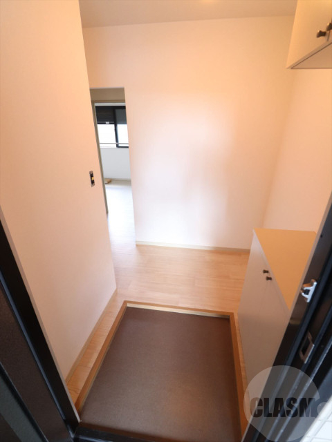 玄関　シューズボックスあります