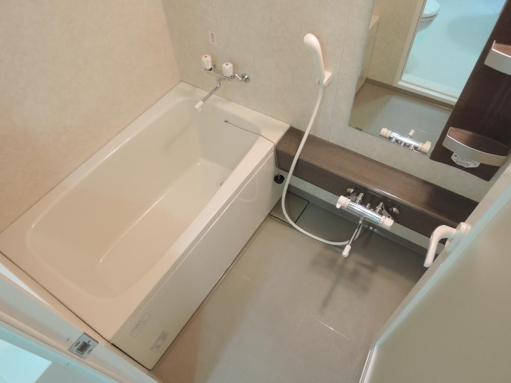 バス・シャワールーム