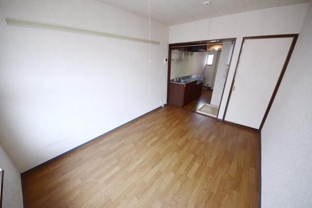 居室・リビング　★綺麗なフローリング★