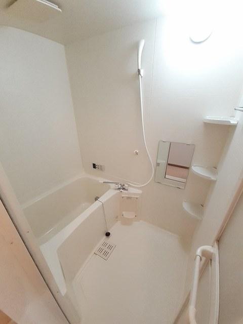 バス・シャワールーム　バスルーム