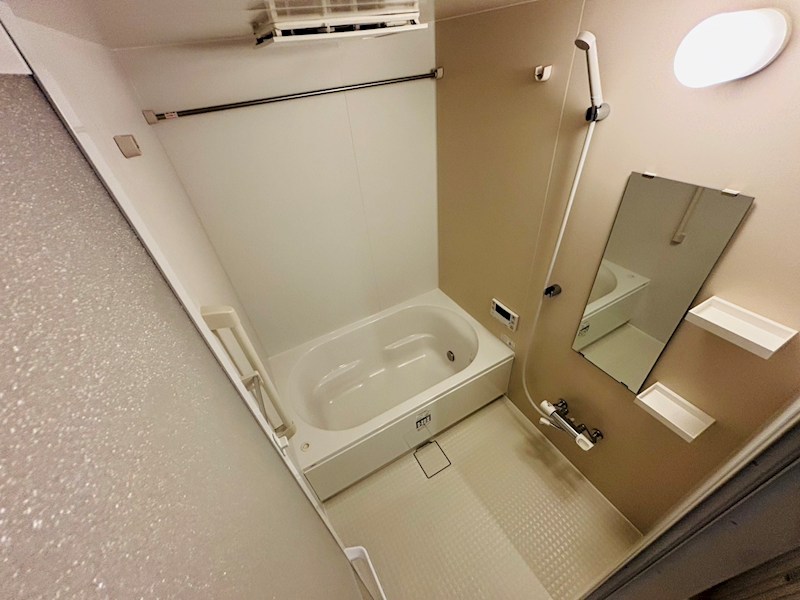 バス・シャワールーム