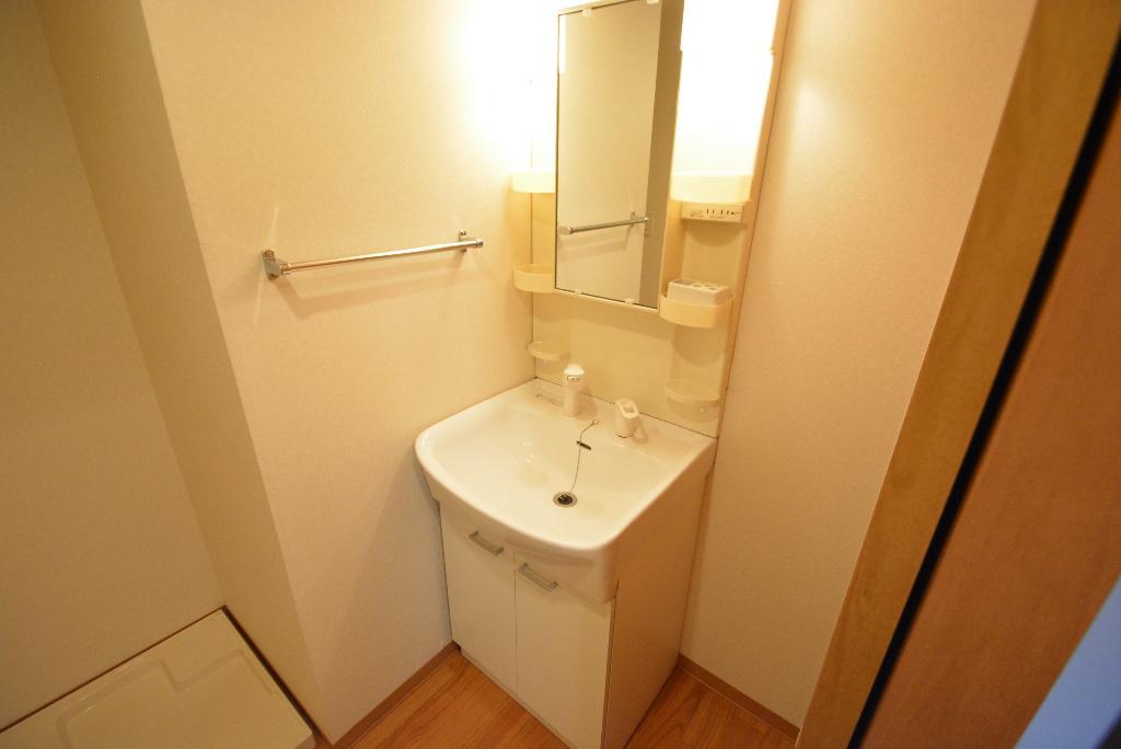 洗面設備　洗髪洗面化粧台