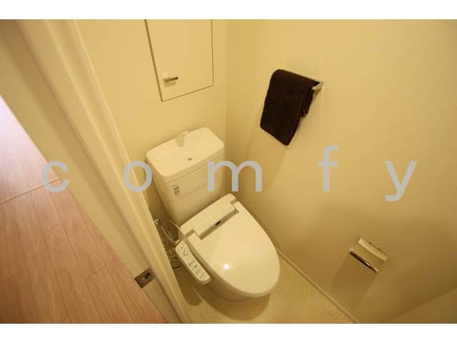 トイレ　ウォシュレット付きトイレ