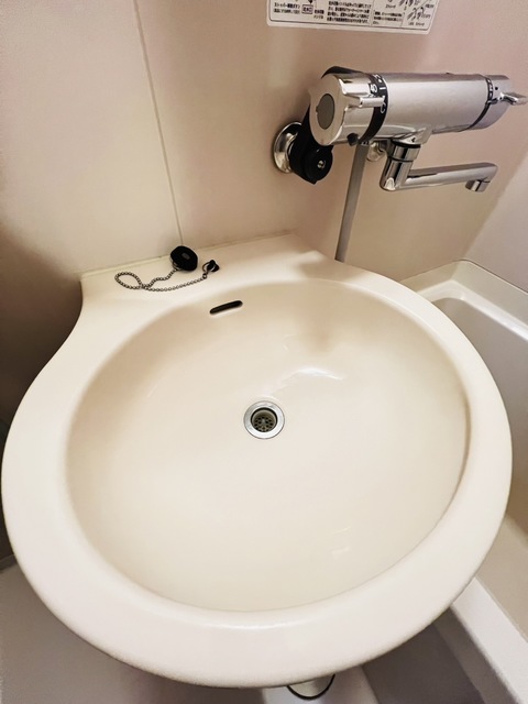 洗面設備　洗面ボウルと鏡もございます☆