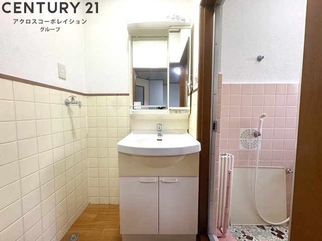 洗面設備　独立洗面台です！