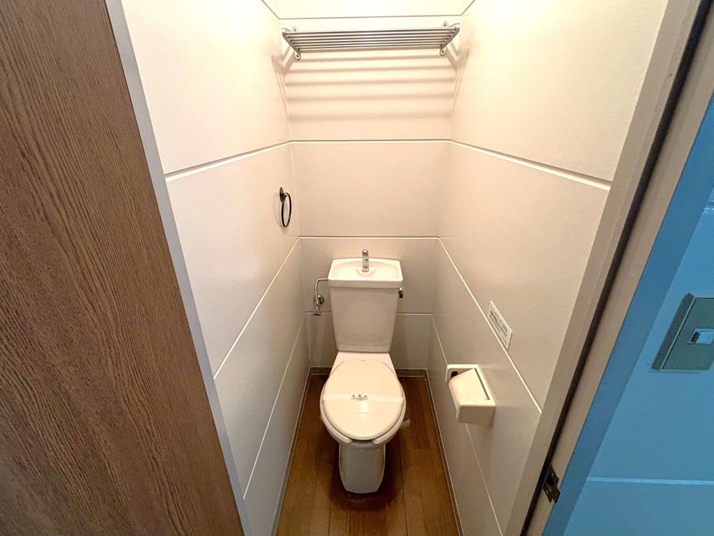 トイレ　トイレ