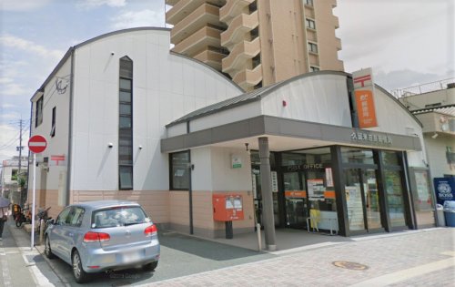 郵便局　久留米荘島郵便局（郵便局）まで305m