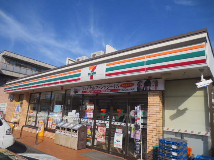 コンビニ　セブンイレブン（コンビニ）まで160m