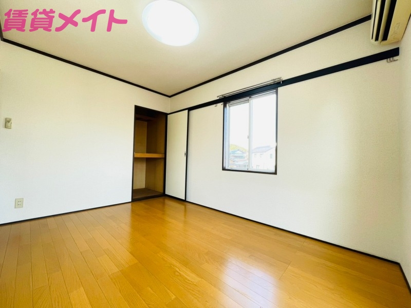 その他部屋・スペース　別部屋反転写真です