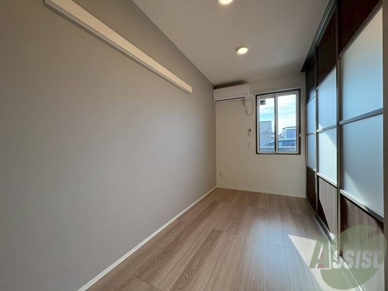 その他部屋・スペース　４．５帖の洋室です。寝室としておすすめです。