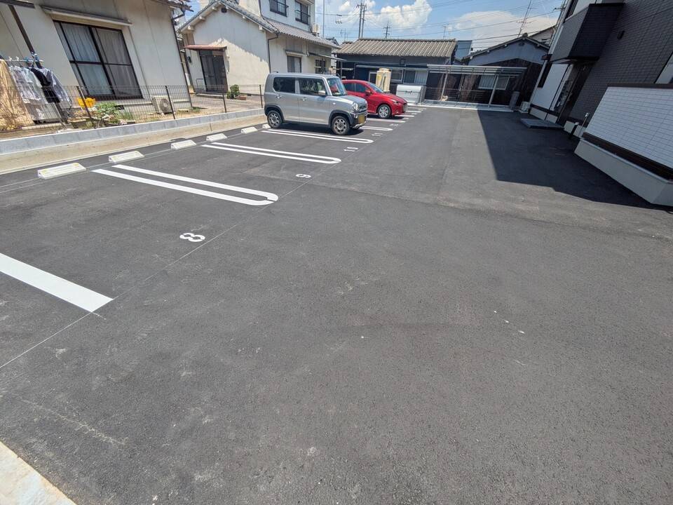 駐車場　駐車場