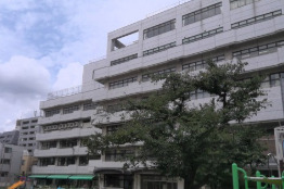 小学校　千代田区立和泉小学校（小学校）まで251m