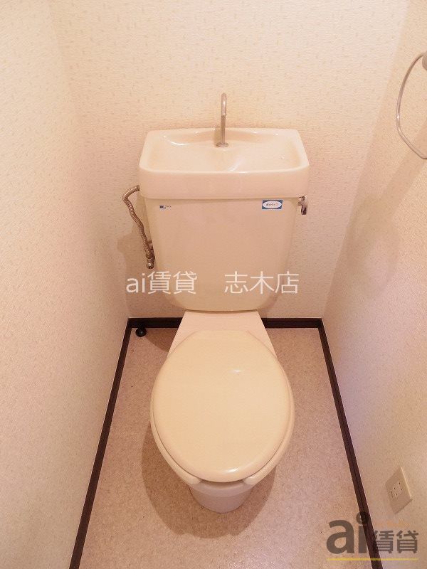 トイレ　※別号室写真