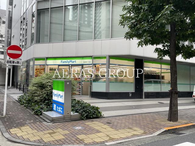 コンビニ　ファミリーマート 飯田橋三丁目店（コンビニ）まで95m