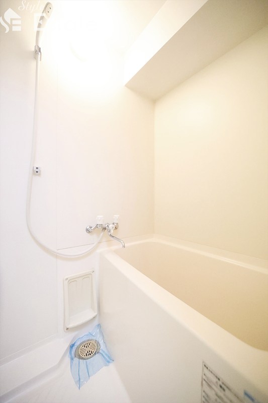 バス・シャワールーム　バスルーム