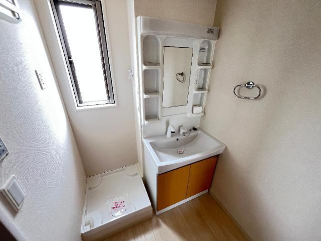 洗面設備　洗髪洗面化粧台