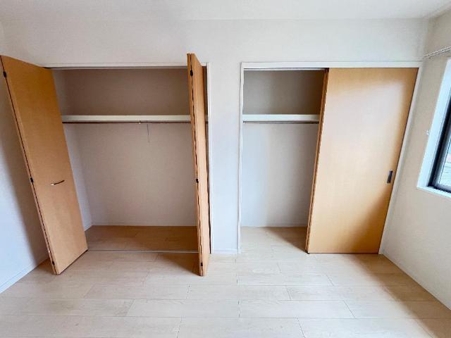 収納　南洋室収納