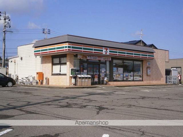 コンビニ　セブンイレブン上越教育大学前店（コンビニ）まで800m