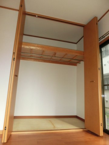 収納　ゆったりクローゼット収納。