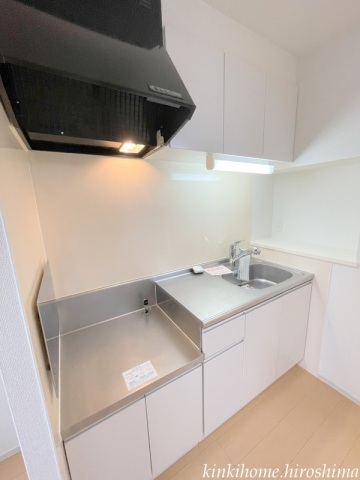 キッチン　写真は参考写真です。現況を優先してください。