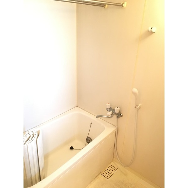 バス・シャワールーム　※別部屋参考写真