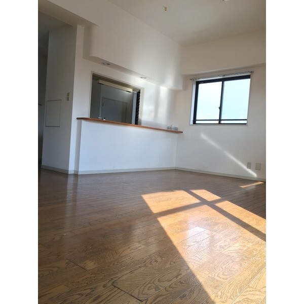 居室・リビング　※別部屋参考写真