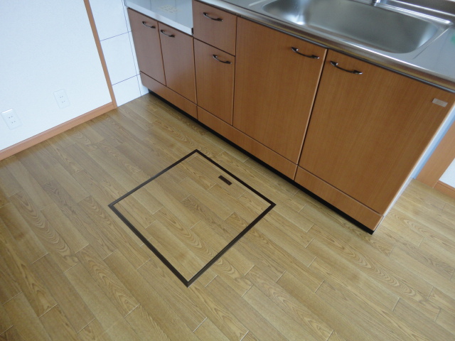 収納　床下収納