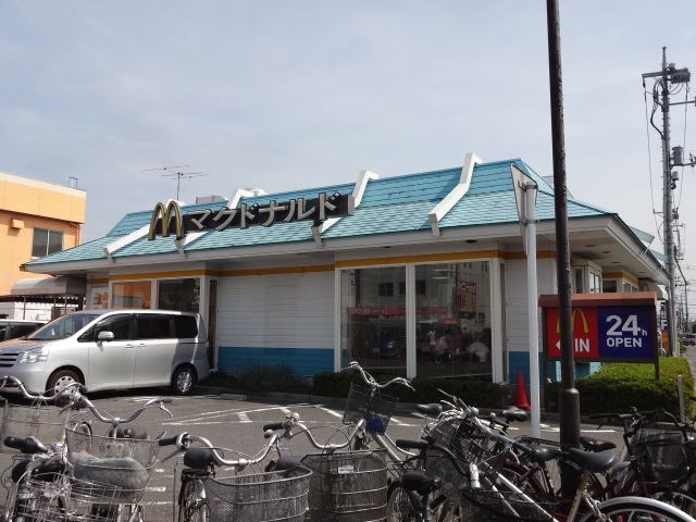 飲食店　マクドナルド50号小山店（飲食店）まで407m
