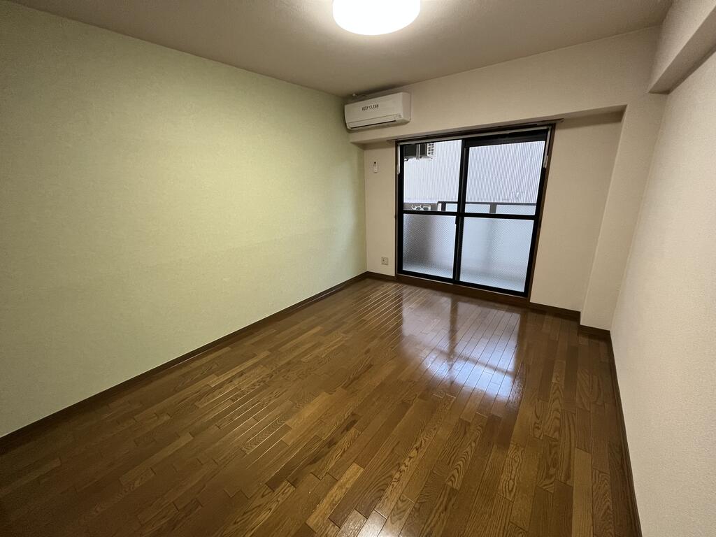 居室・リビング　別号室の写真です。