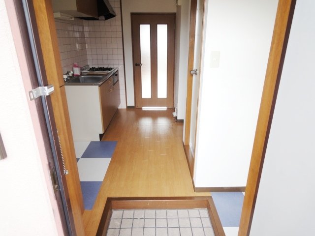 玄関　同物件別号室