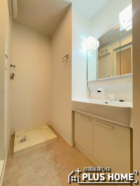 洗面設備　類似写真