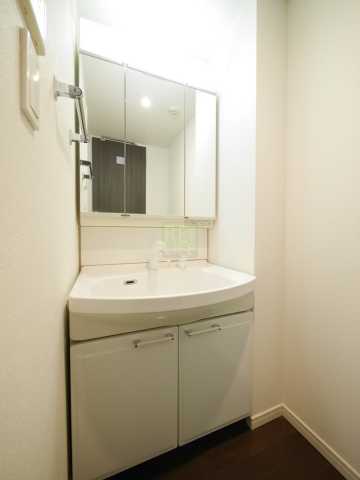 洗面設備　HEHビル