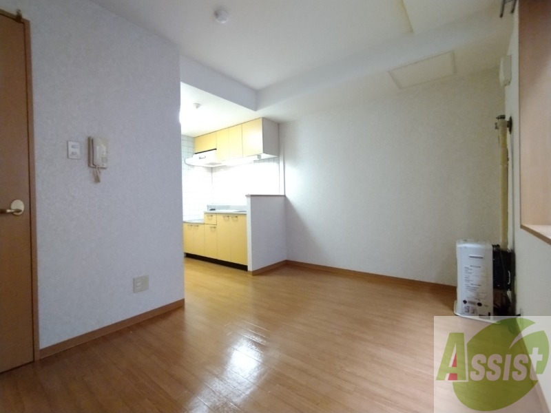 居室・リビング　明るいお部屋は気持ちよく過ごせそうですね。