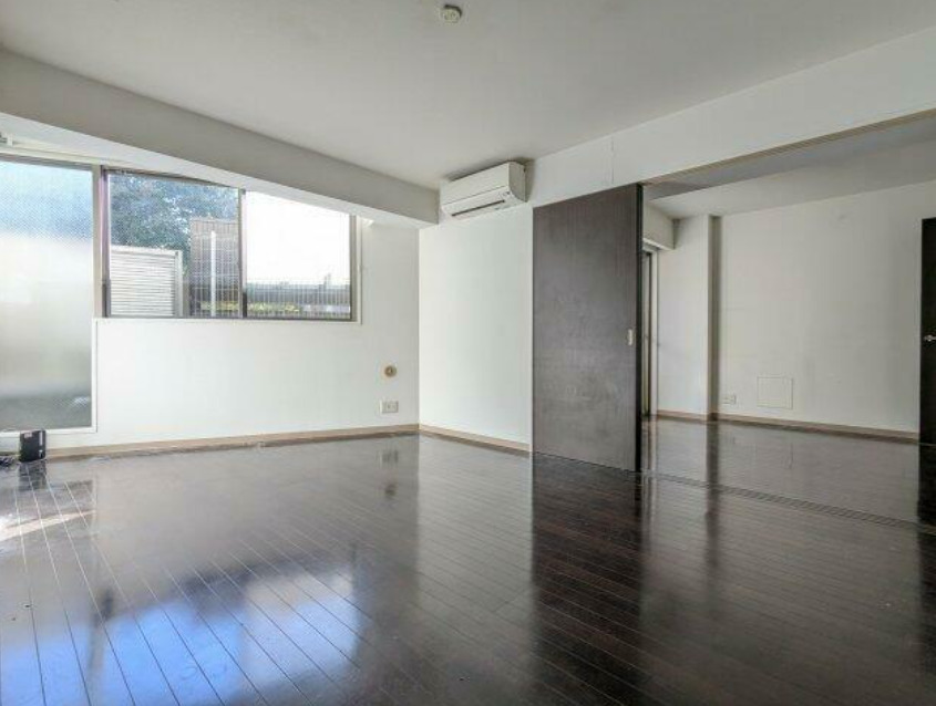 居室・リビング　※別部屋参考写真