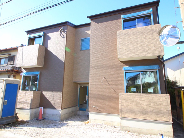 建物外観　建築中