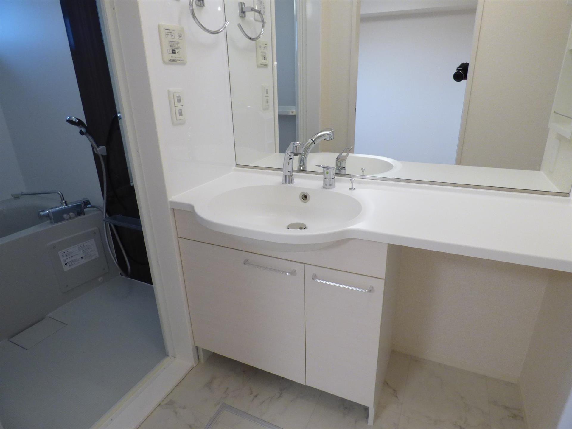 洗面設備　洗面室