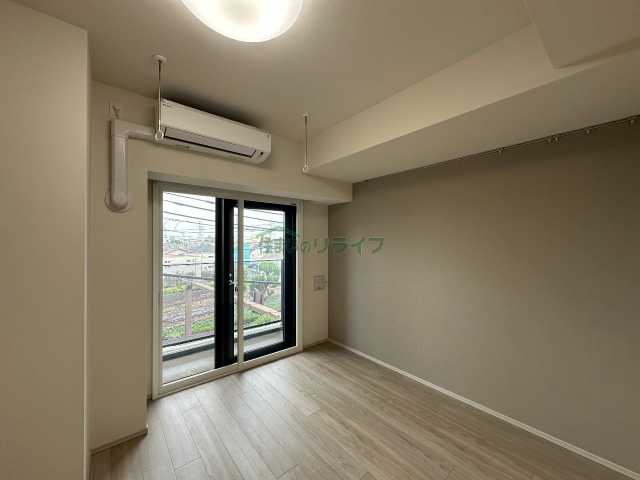 居室・リビング　別部屋の参考写真で御座います。