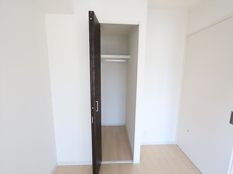 収納　ウォークインクローゼット（収納充実してます）