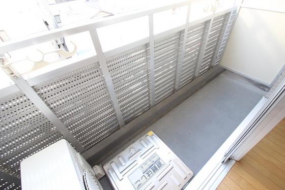 バルコニー　※別号室の写真です