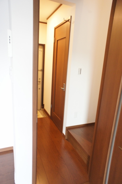 玄関　※前回募集時の写真です