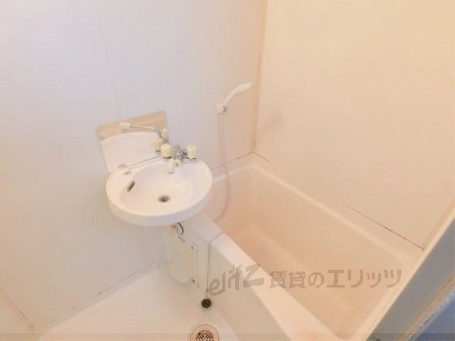 バス・シャワールーム　風呂