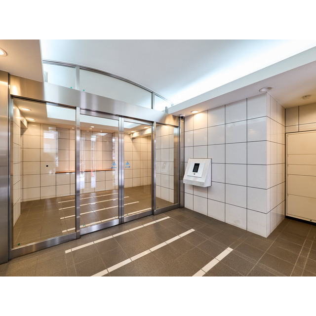 ロビー　オートロック